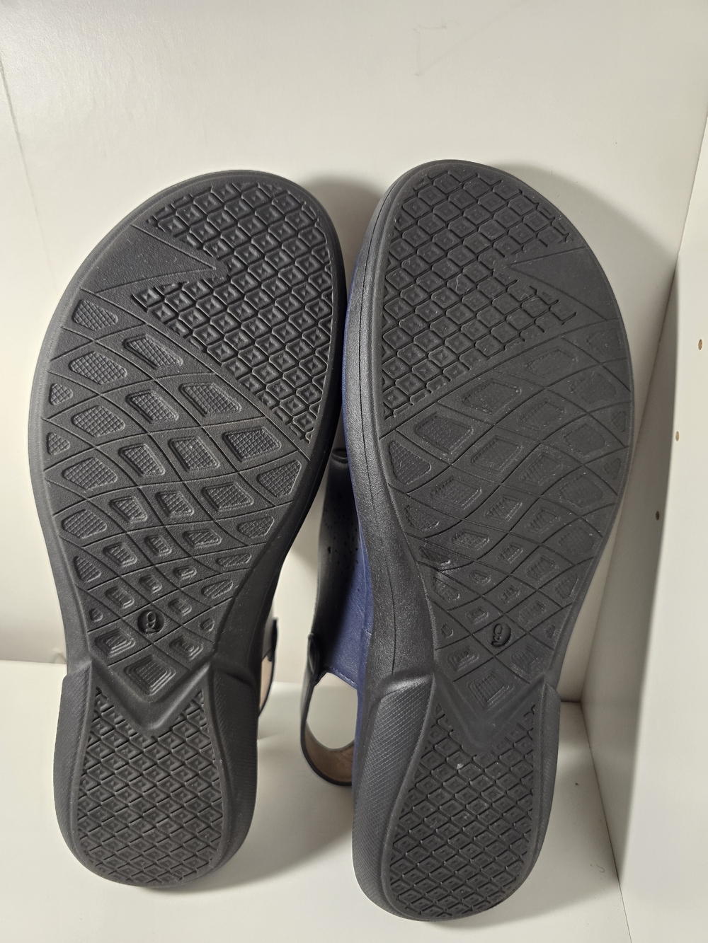 Centro Point Women's Navy Slip-On Comfort Sandals